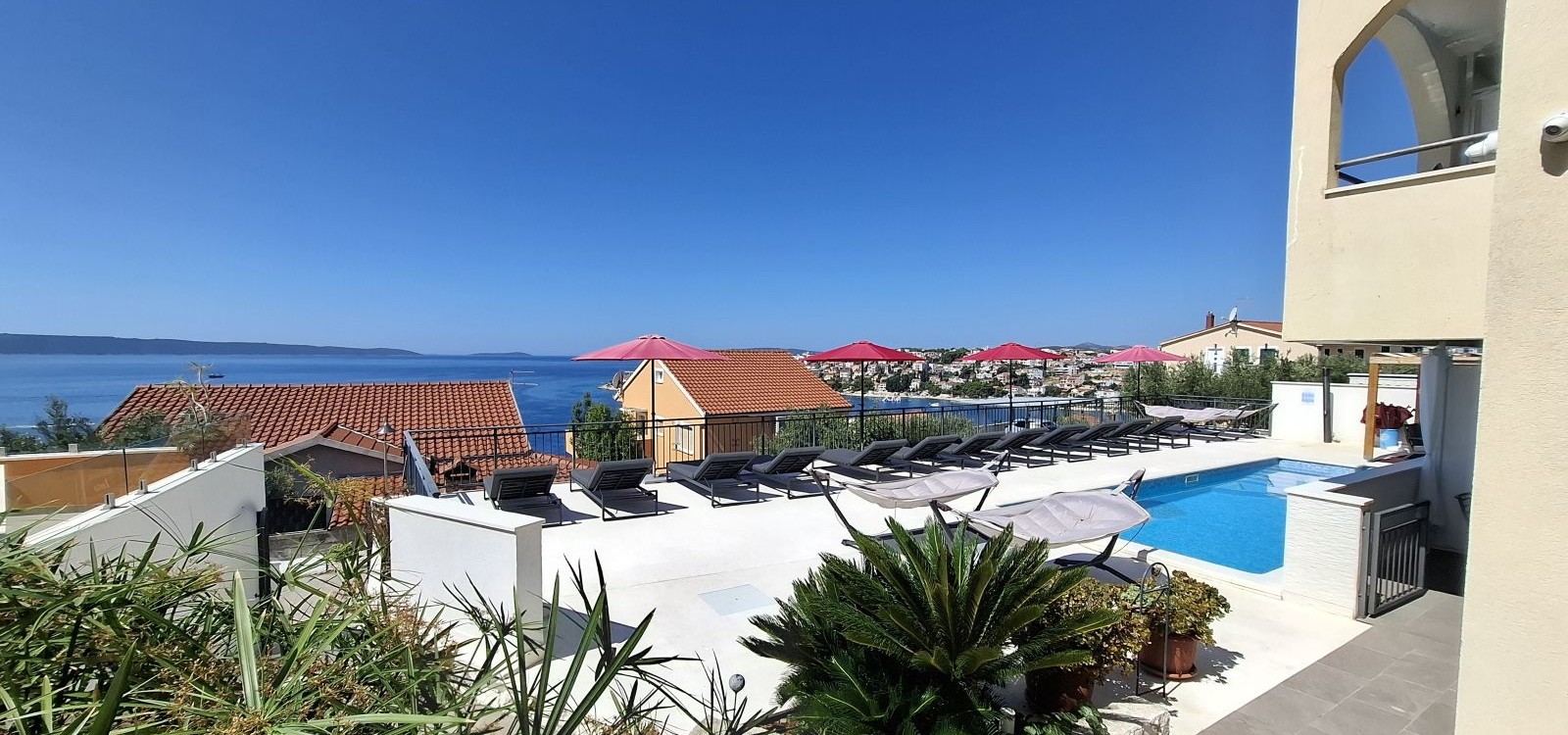 Apartments Zora holidays